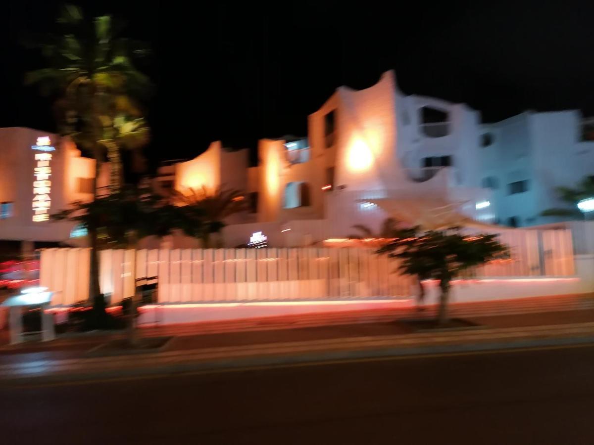 Wonderful White Appartament In Las Tortugas 플라야데라스아메리카스 외부 사진